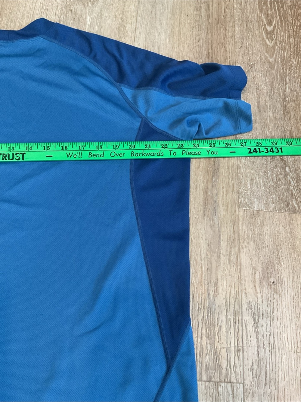 Patagonia - Blue Short Sleeve Athletic Tee - Men’s Size Large - Picture 9 of 11